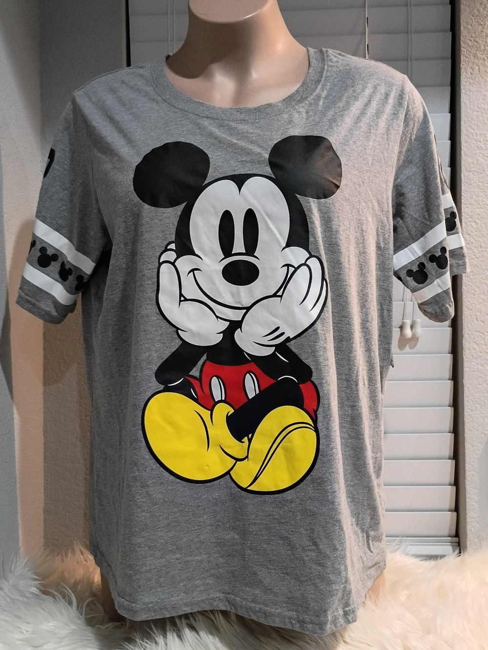 Disney Women’s 2X Mickey Mouse Top
